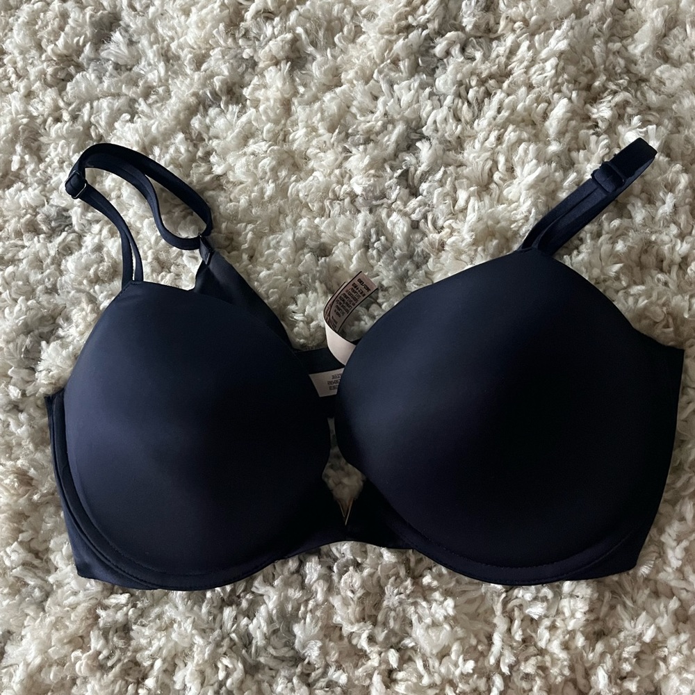 Victoria’s Secret VS Navy Blue Push up Bra 36D